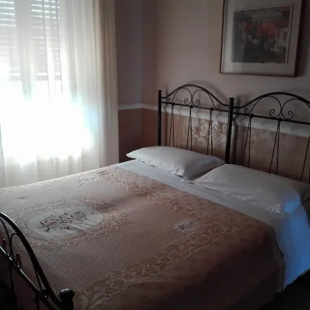 Olimpia Bed & Breakfast *